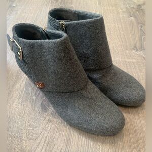 Dr Scholls Gray Heeled Booties